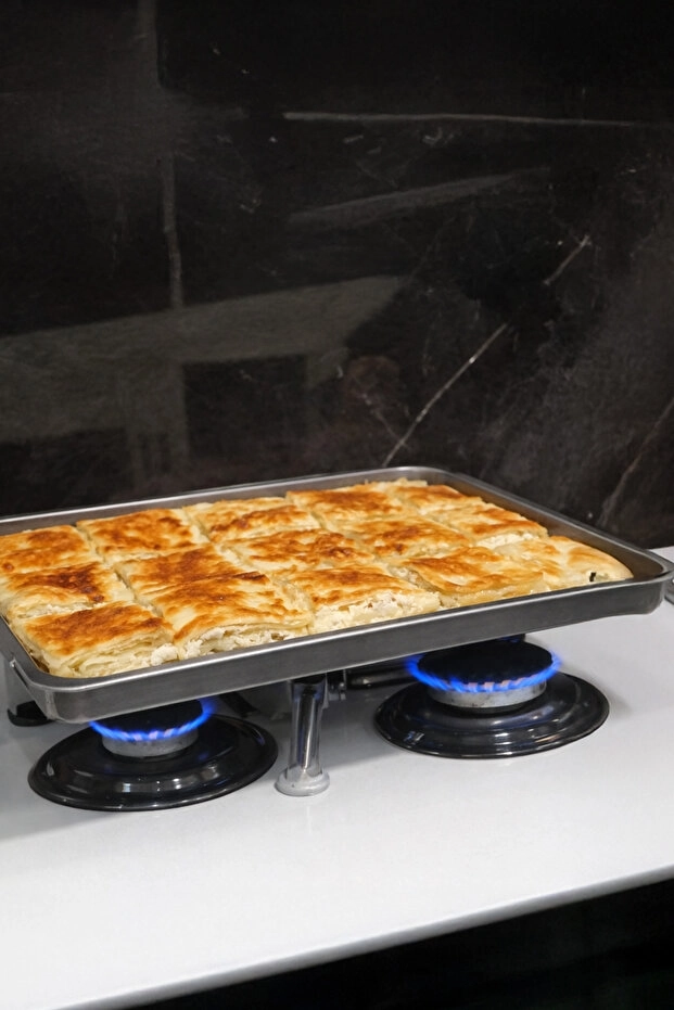 Toptan%20Paslanmaz%20Su%20Böreği%20Pişirme%20Aparatı%20|%20Çok%20Katlı%20Börek%20Hazırlama%20Yardımcısı